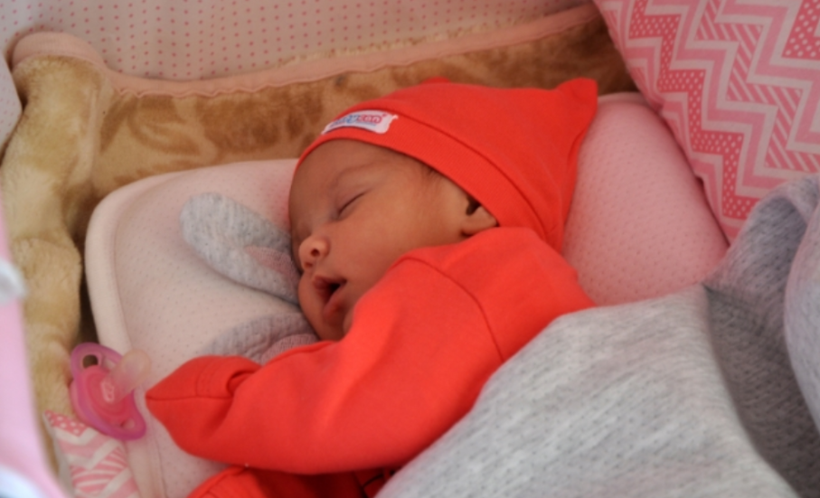 Don’t look at me this baby I don’t need it. Z6yryi – A stranger just threw a carriage. I didn’t understand what was happening. After a while, it came to me that I was holding a baby in my hands.